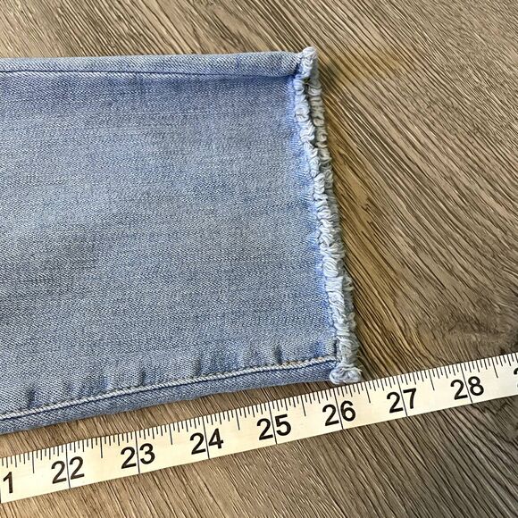 Jessica Simpson Relaxed Skinny Crop Jeans Size 8 or 29 - Picture 5 of 6